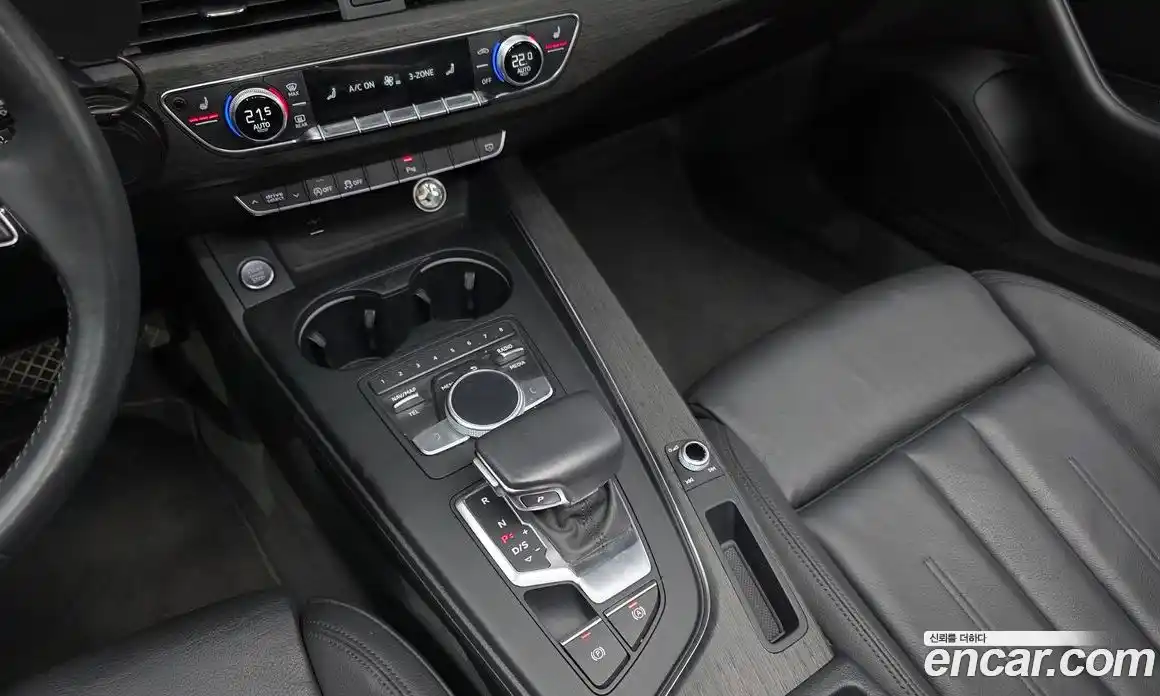 Audi A4 2019 2.0 автомат (гидро), фото 9