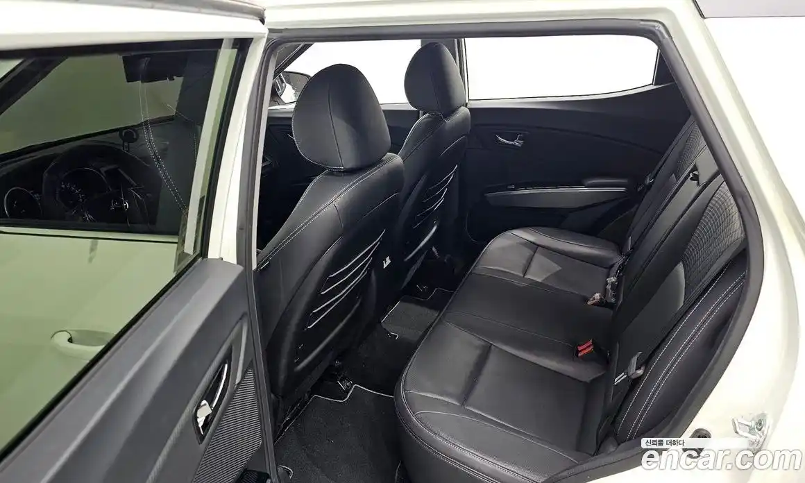 SsangYong TIBOLI 2018 1.6 автомат (гидро), фото 11