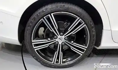 Volvo S60 2020 2.0 автомат (гидро), миниатюра 5