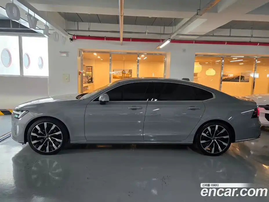 Volvo S90 2026 2.0 автомат (гидро), фото 6
