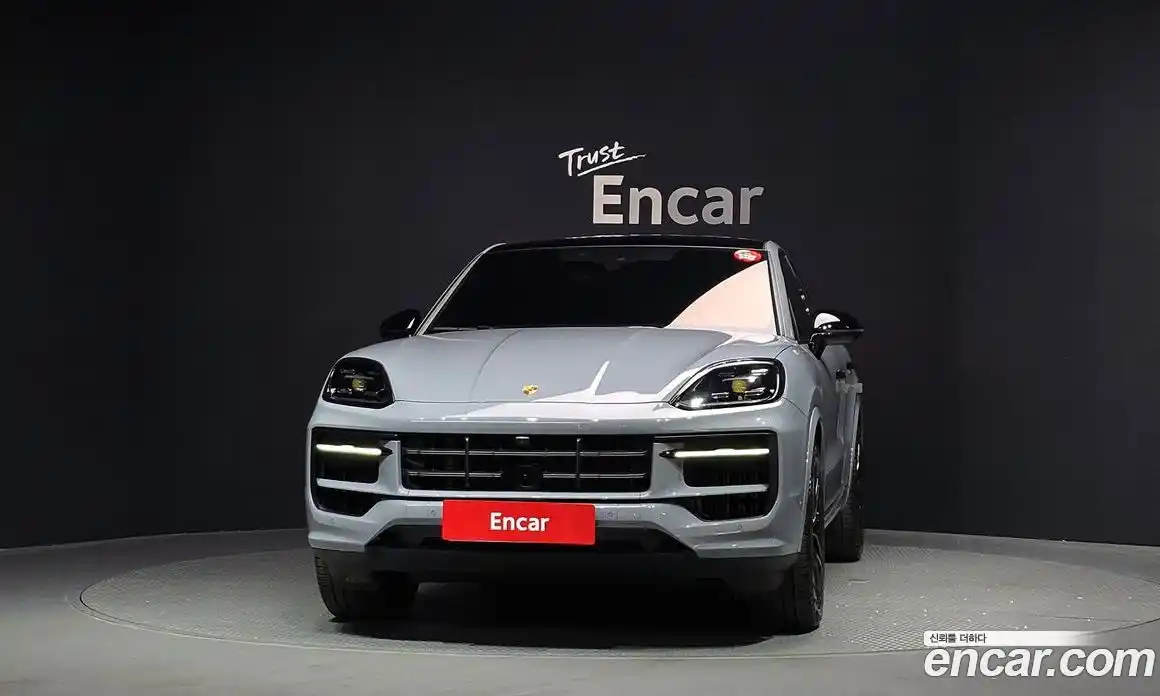 Porsche Cayenne 2023 3.0 автомат (гидро), фото 3