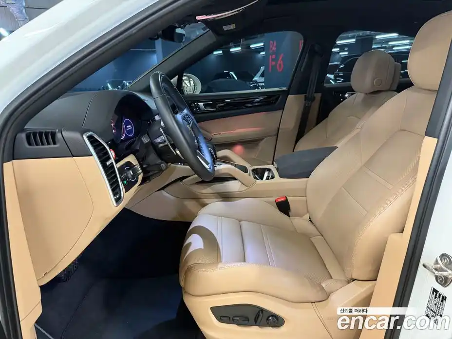 Porsche Cayenne 2023 3.0 автомат (гидро), фото 13
