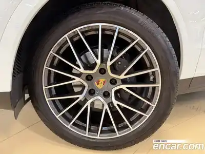 Porsche Cayenne 2023 3.0 автомат (гидро), миниатюра 8
