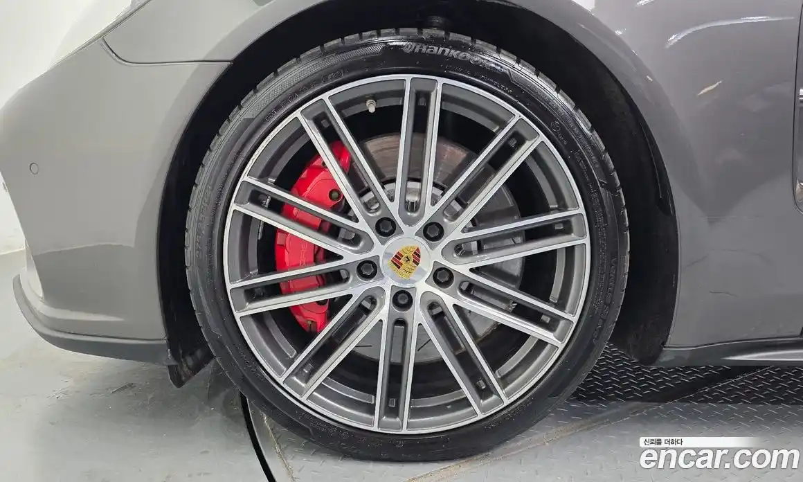 Porsche Panamera 2017 4.0 автомат (гидро), фото 5