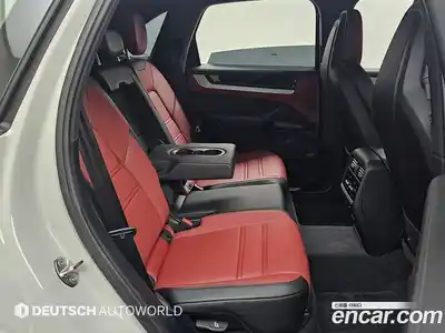 Porsche Cayenne 2024 3.0 автомат (гидро), миниатюра 12
