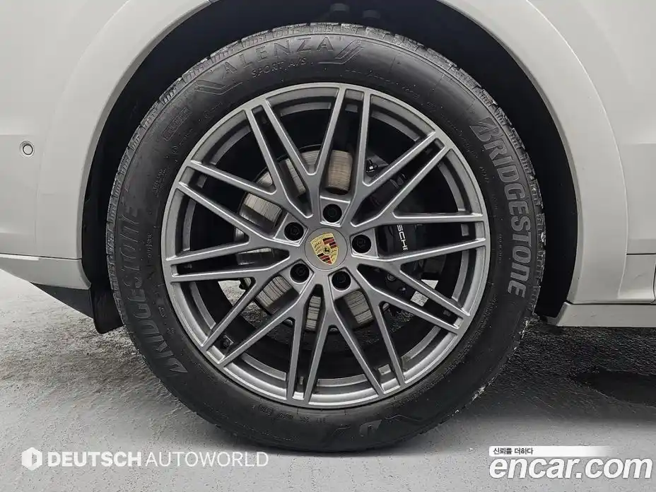 Porsche Cayenne 2024 3.0 автомат (гидро), фото 5