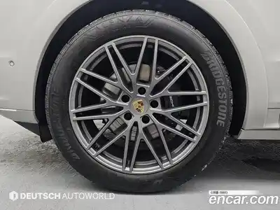 Porsche Cayenne 2024 3.0 автомат (гидро), миниатюра 5