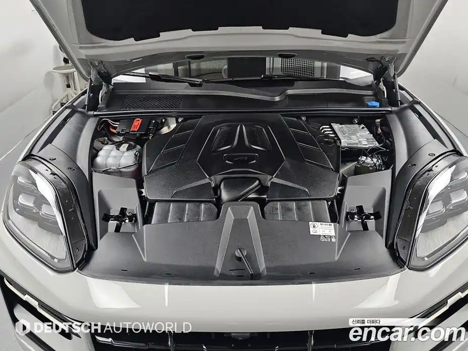 Porsche Cayenne 2024 3.0 автомат (гидро), фото 6