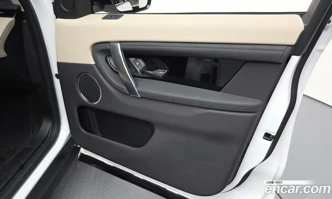 Land Rover Discovery Sport 2025 2.0 автомат (гидро), фото 14