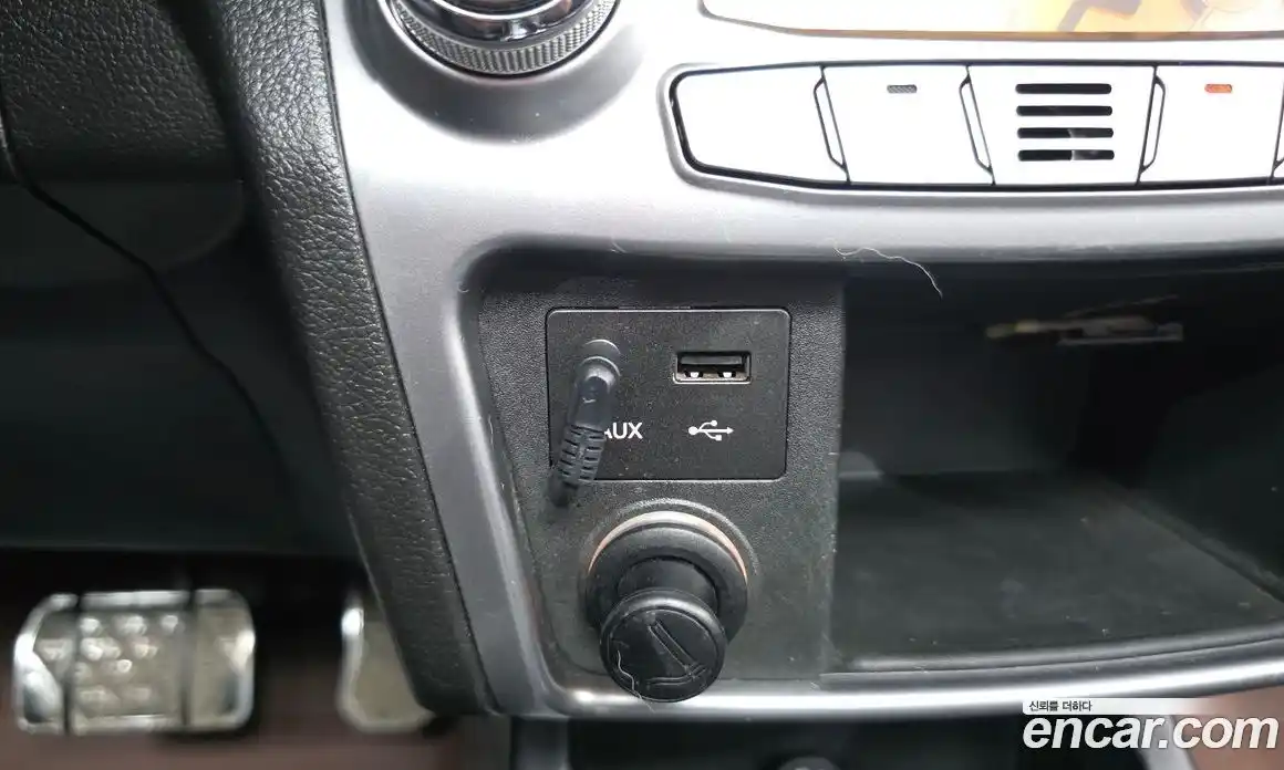 SsangYong Korando 2015 2.2 автомат (гидро), фото 12