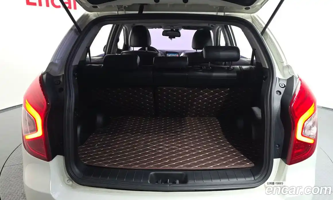 SsangYong Korando 2015 2.2 автомат (гидро), фото 18