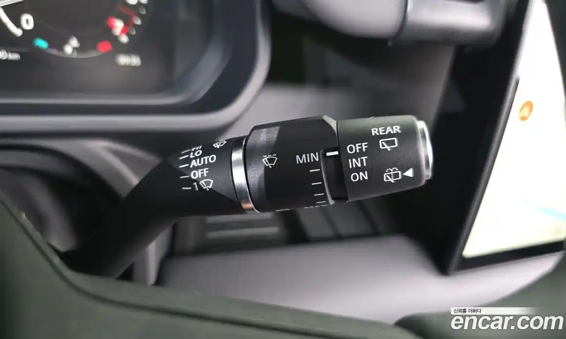 Land Rover Defender 2024 3.0 автомат (гидро), фото 38