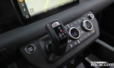 Land Rover Defender 2024 2.0 автомат (гидро), миниатюра 12