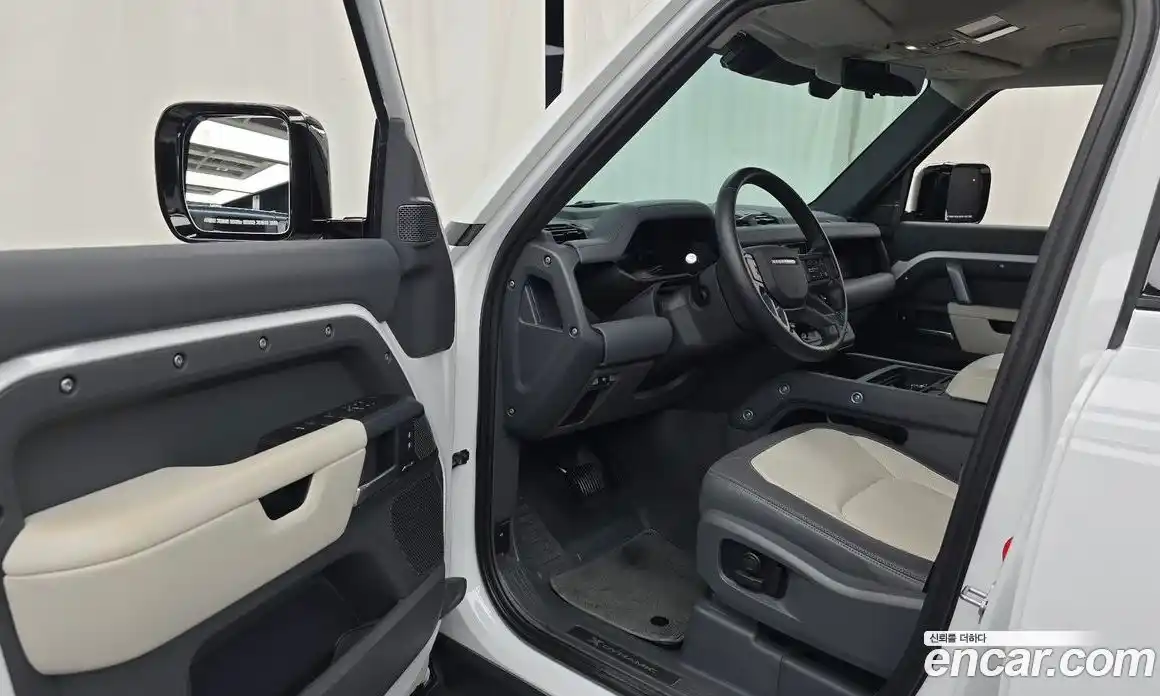 Land Rover Defender 2024 2.0 автомат (гидро), фото 13