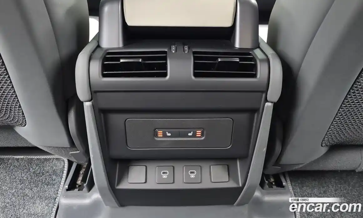 Land Rover Defender 2024 2.0 автомат (гидро), фото 25