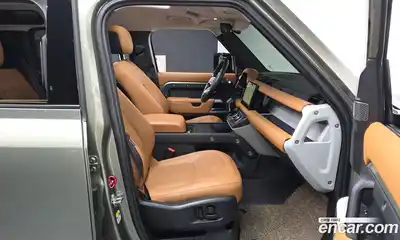 Land Rover Defender 2022 3.0 автомат (гидро), миниатюра 11