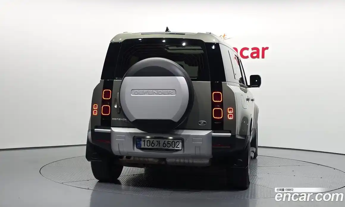 Land Rover Defender 2022 3.0 автомат (гидро), фото 4