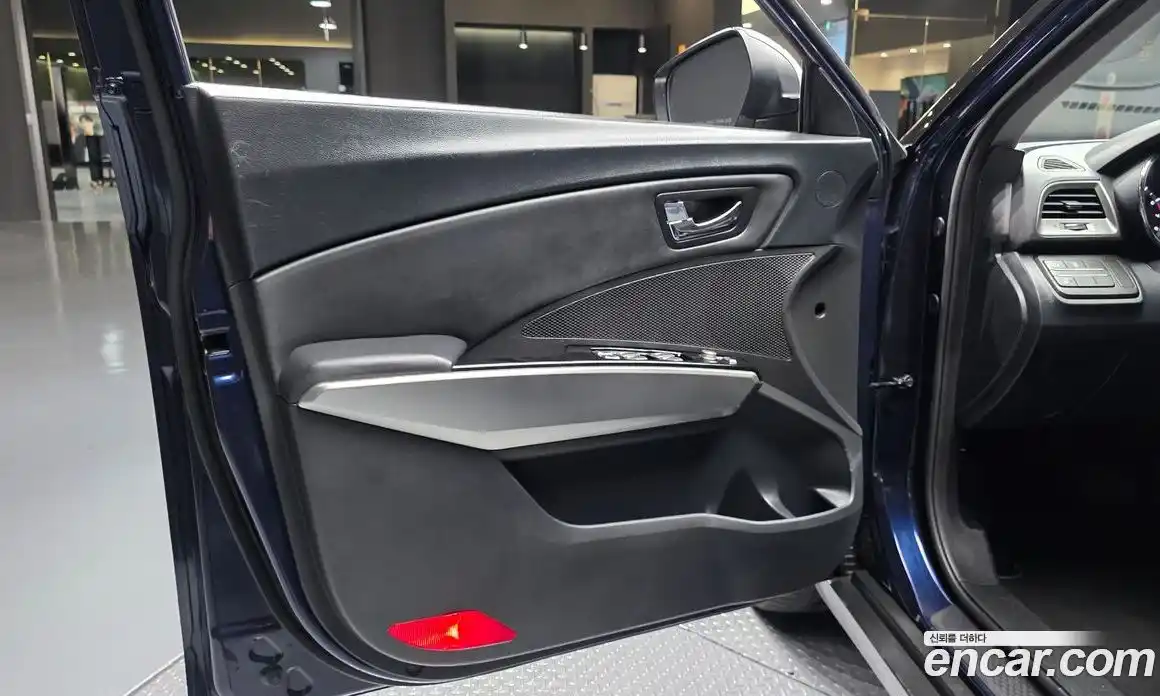 SsangYong TIBOLI 2015 1.6 автомат (гидро), фото 14