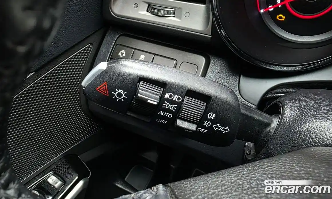 SsangYong TIBOLI 2015 1.6 автомат (гидро), фото 29