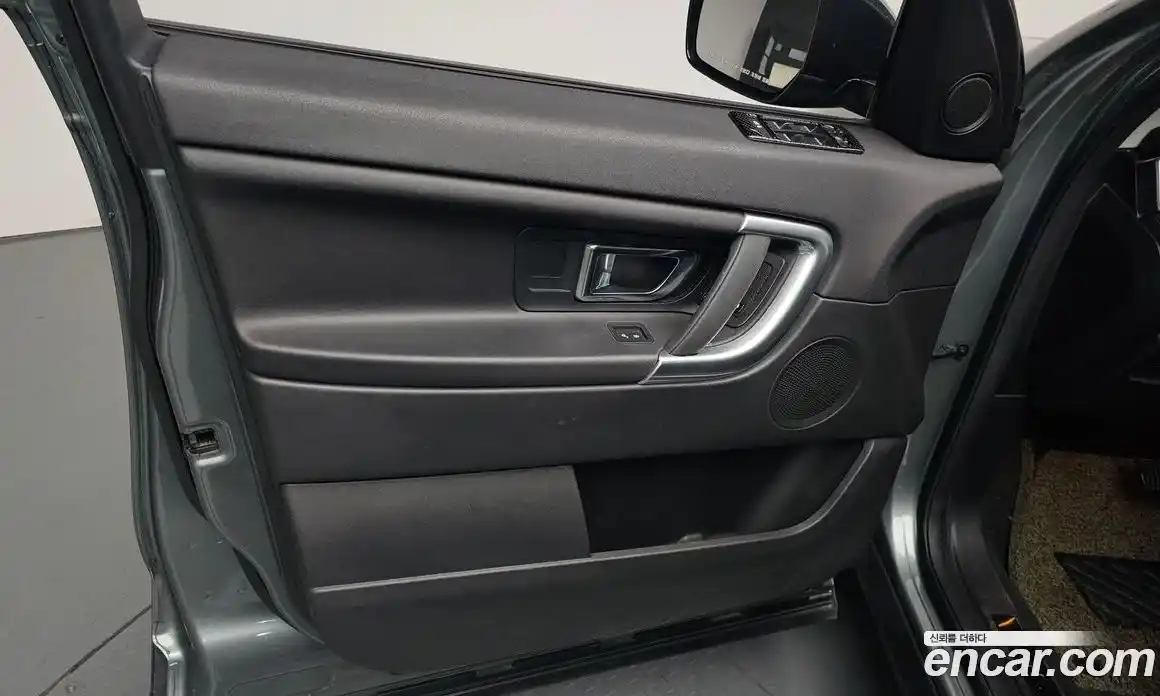 Land Rover Discovery Sport 2018 2.0 автомат (гидро), фото 11