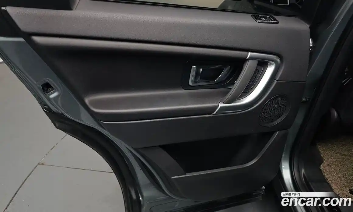 Land Rover Discovery Sport 2018 2.0 автомат (гидро), фото 12