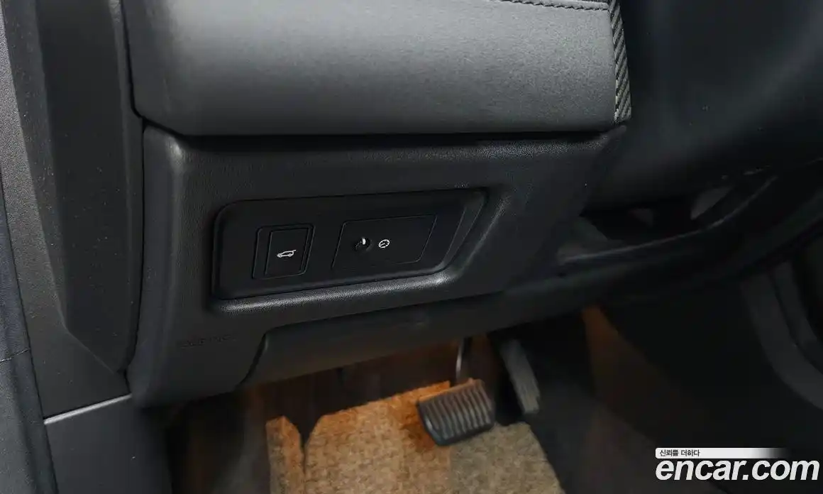 Land Rover Discovery Sport 2018 2.0 автомат (гидро), фото 14