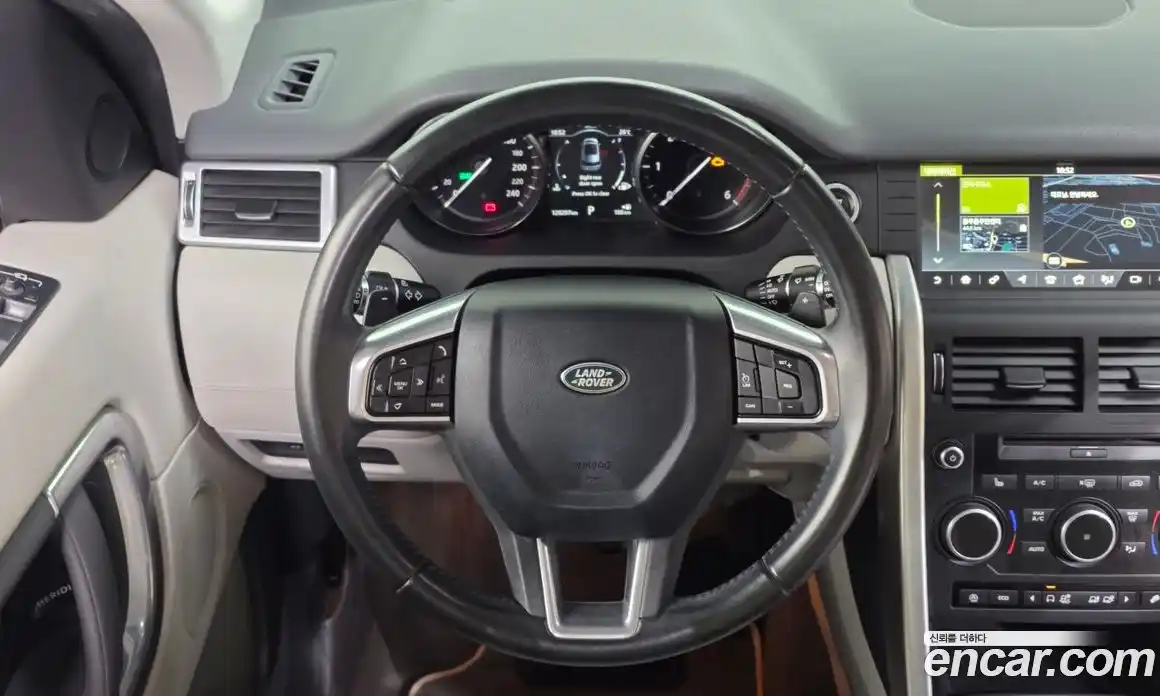Land Rover Discovery Sport 2017 2.0 автомат (гидро), фото 13
