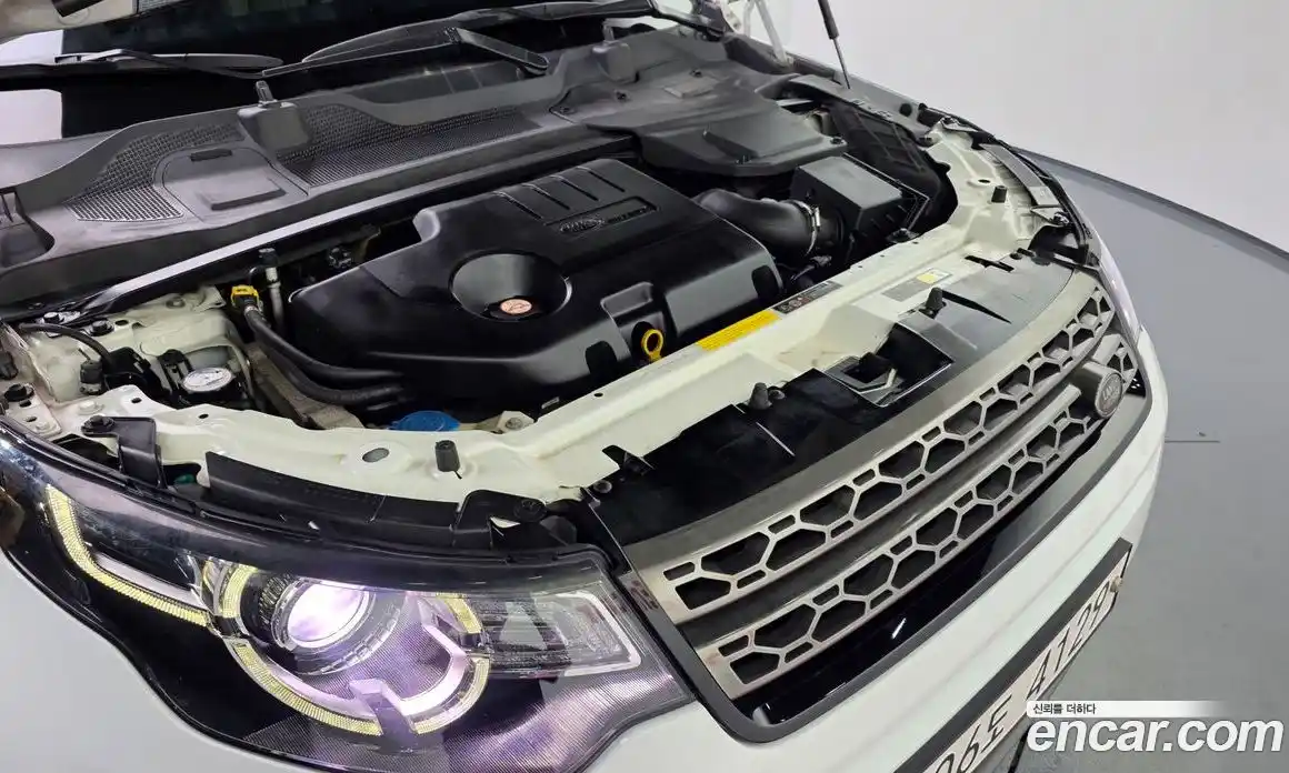 Land Rover Discovery Sport 2017 2.0 автомат (гидро), фото 6