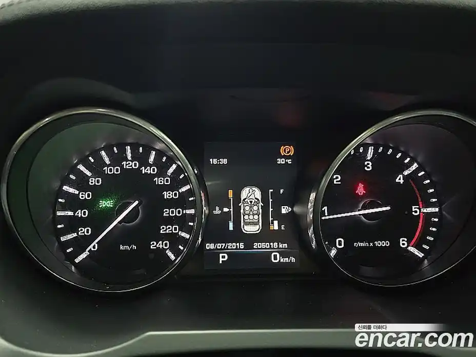 Land Rover Range Rover Evoque 2014 2.2 автомат (гидро), фото 6