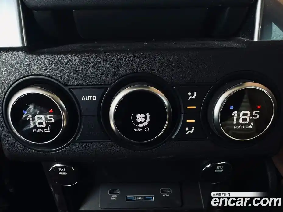 Land Rover Discovery 2017 3.0 автомат (гидро), фото 17