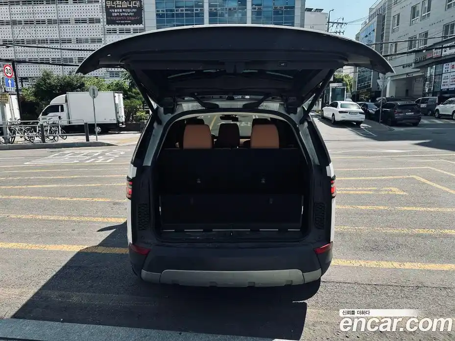 Land Rover Discovery 2017 3.0 автомат (гидро), фото 18