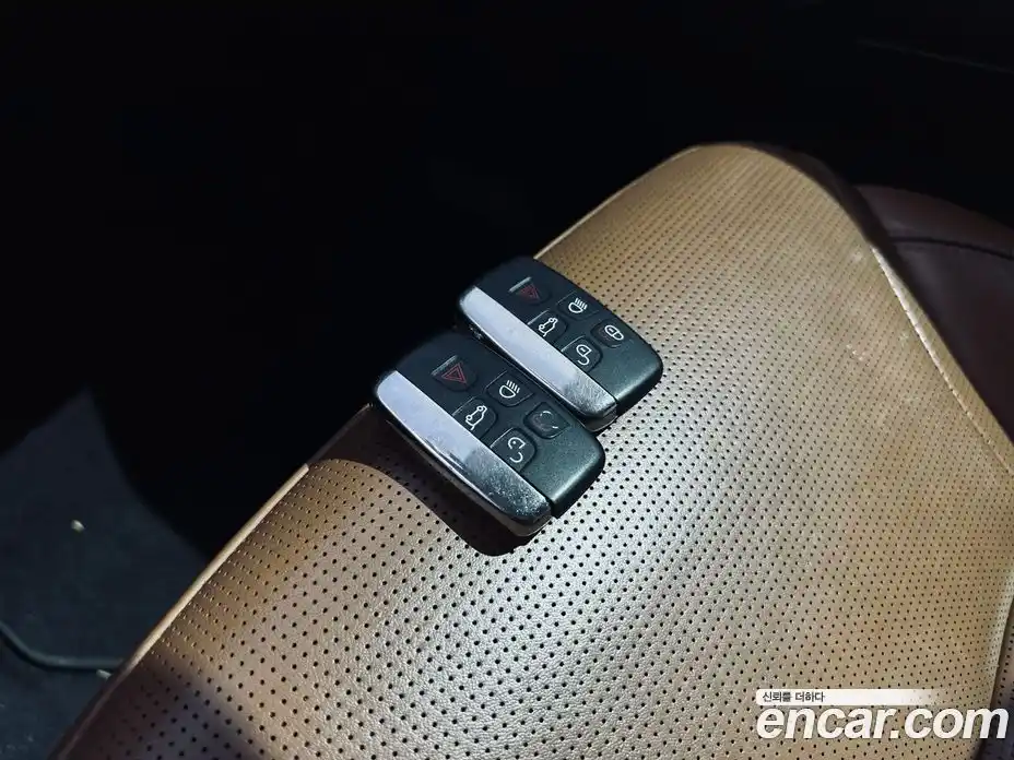 Land Rover Discovery 2017 3.0 автомат (гидро), фото 19