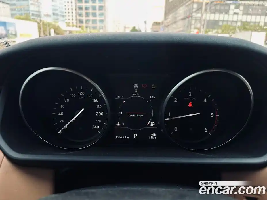 Land Rover Discovery 2017 3.0 автомат (гидро), фото 9