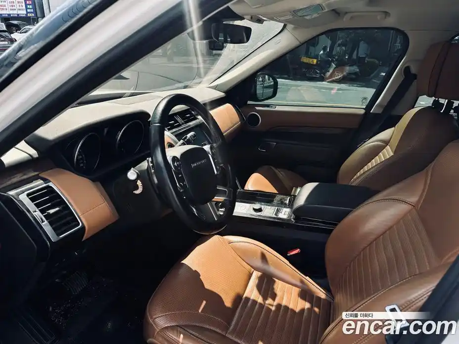 Land Rover Discovery 2017 3.0 автомат (гидро), фото 10