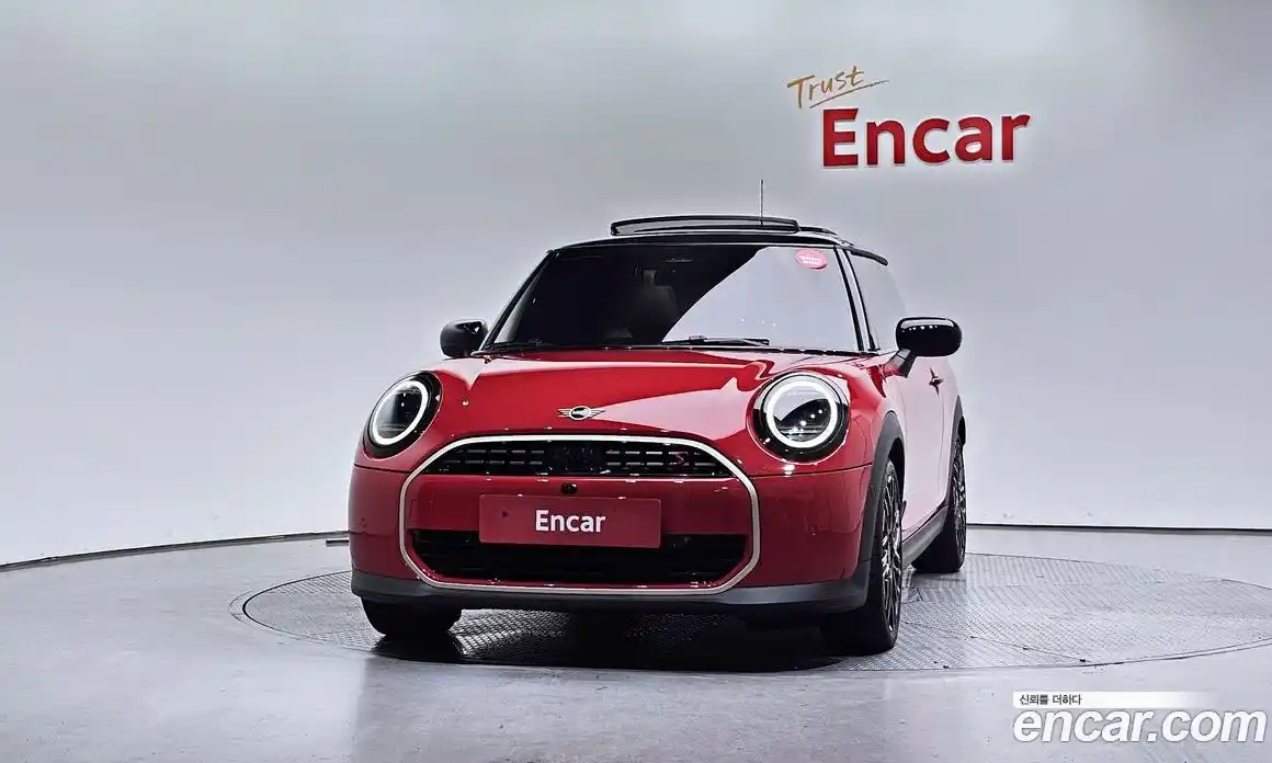 Mini Cooper 2024 2.0 автомат (гидро), фото 3