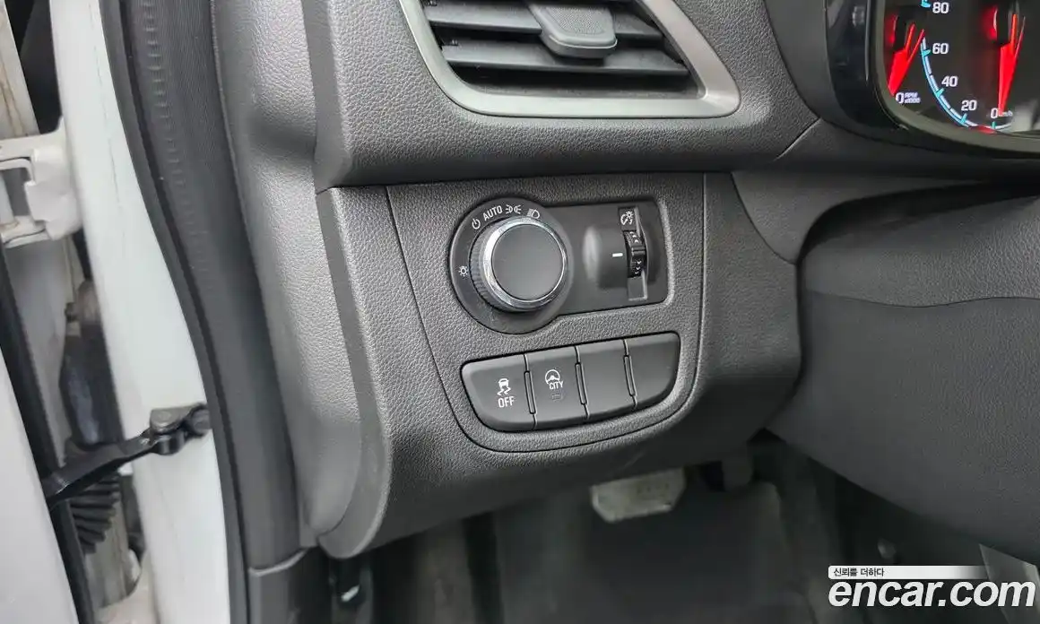 Chevrolet Spark 2020 1.0 автомат (гидро), фото 12