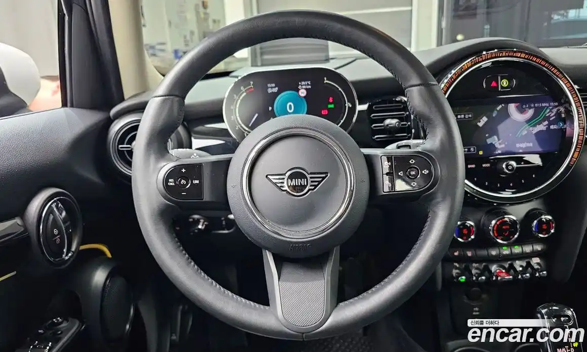 Mini Cooper 2024 1.5 автомат (гидро), фото 19