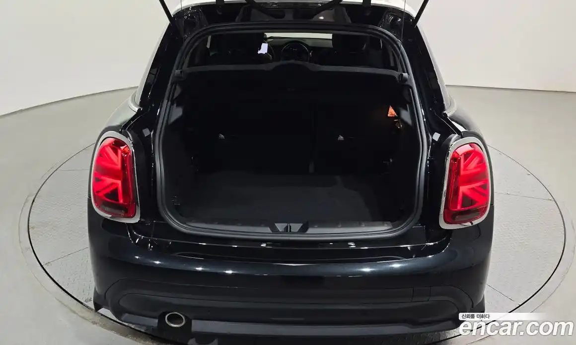 Mini Cooper 2024 1.5 автомат (гидро), фото 30