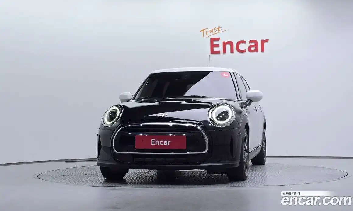 Mini Cooper 2024 1.5 автомат (гидро), фото 3