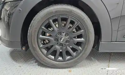 Mini Cooper 2024 1.5 автомат (гидро), миниатюра 5