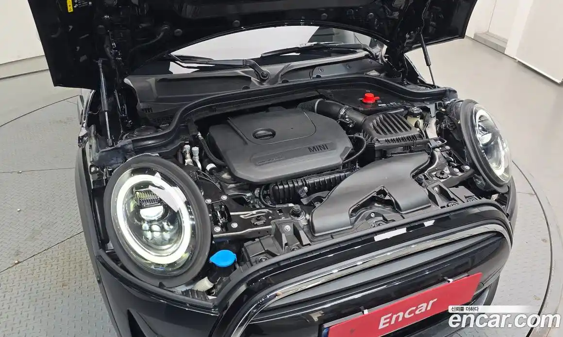 Mini Cooper 2024 1.5 автомат (гидро), фото 6