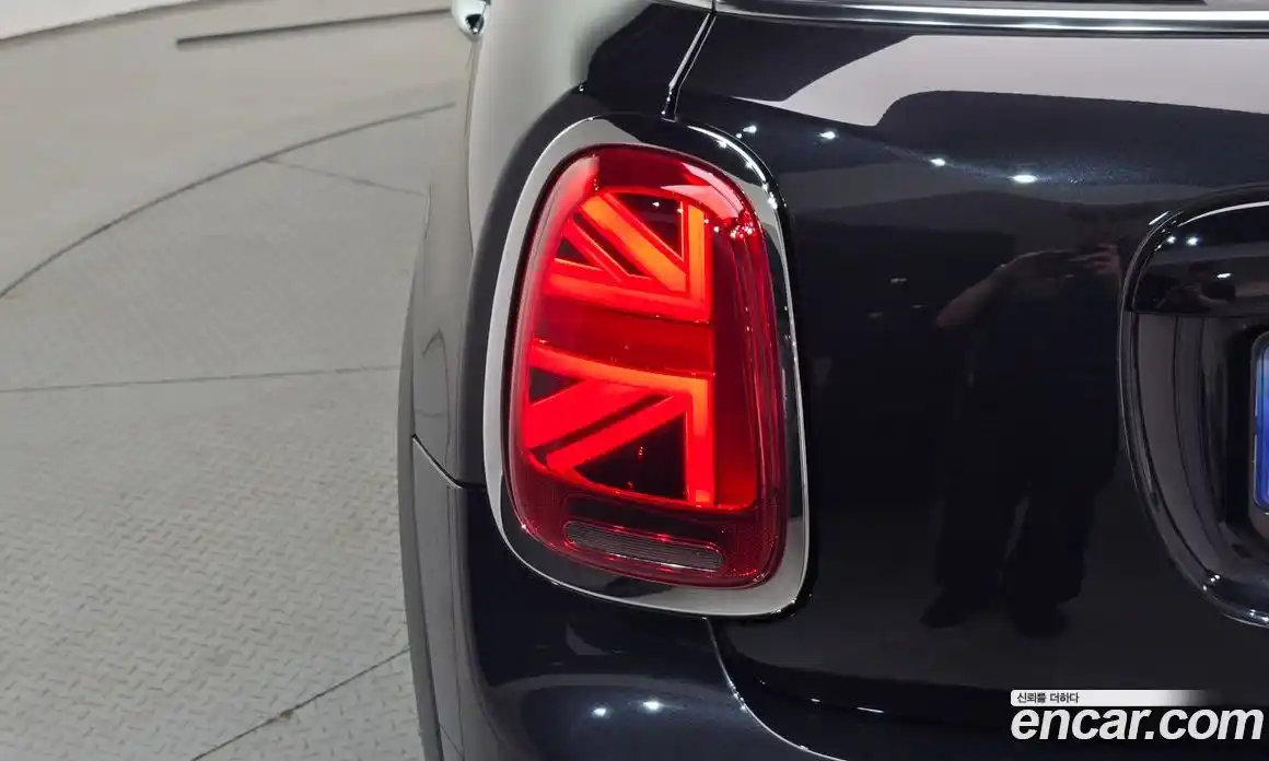 Mini Cooper 2024 1.5 автомат (гидро), фото 9