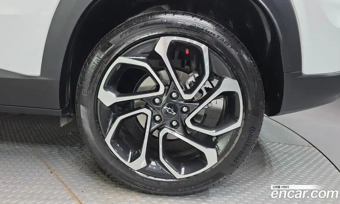 Chevrolet Trax 2023 1.2 автомат (гидро), фото 7