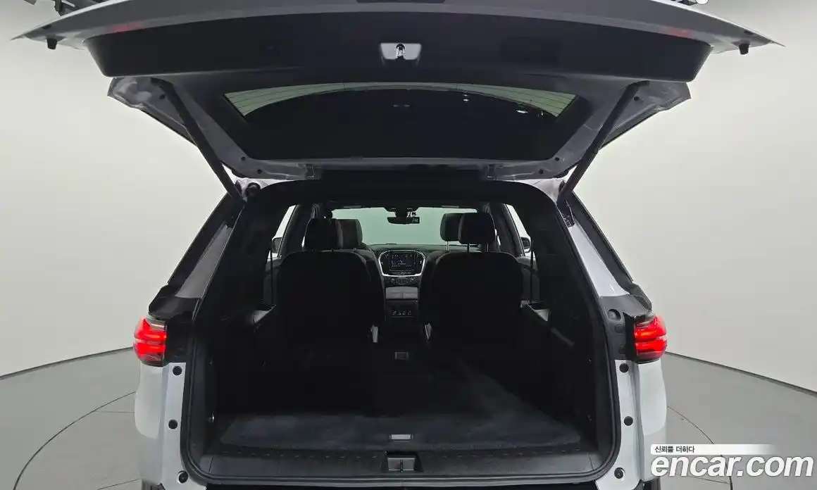 Chevrolet Traverse 2022 3.6 автомат (гидро), фото 30