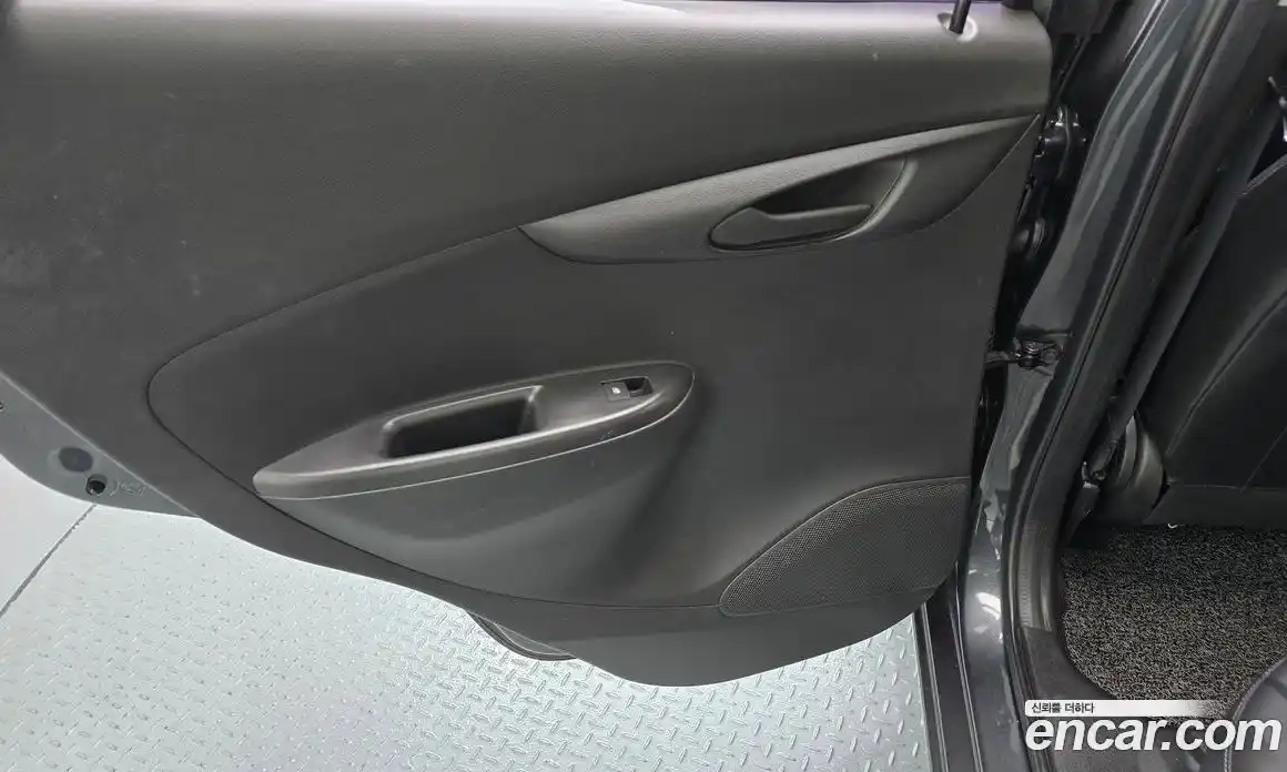 Chevrolet Spark 2019 1.0 автомат (гидро), фото 15
