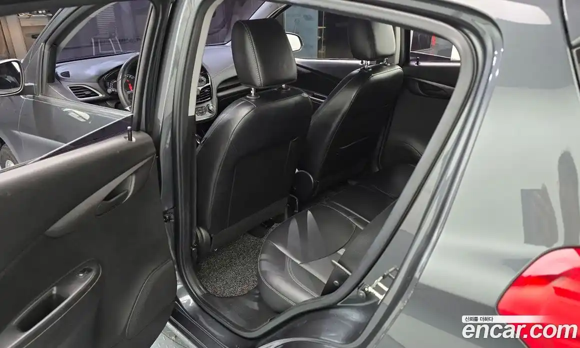 Chevrolet Spark 2019 1.0 автомат (гидро), фото 18