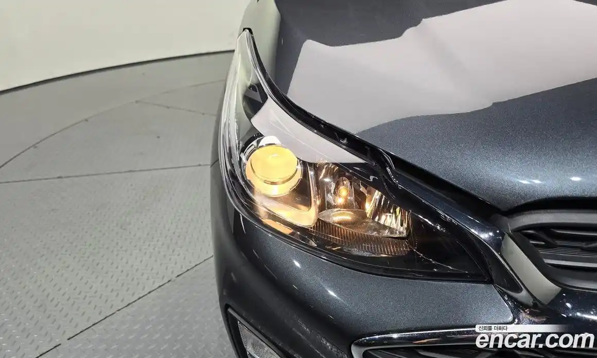 Chevrolet Spark 2019 1.0 автомат (гидро), фото 8