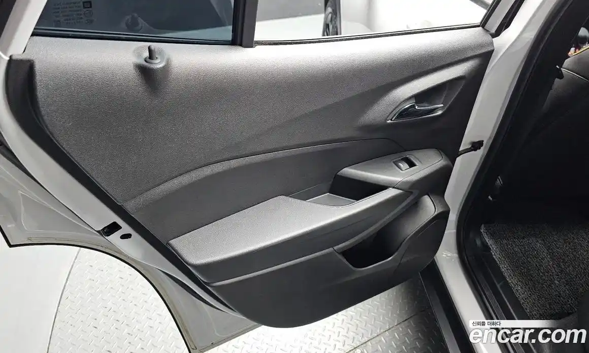 Chevrolet Trax 2024 1.2 автомат (гидро), фото 14