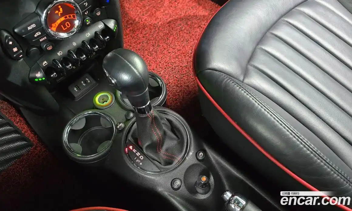 Mini Cooper 2013 1.6 автомат (гидро), фото 9