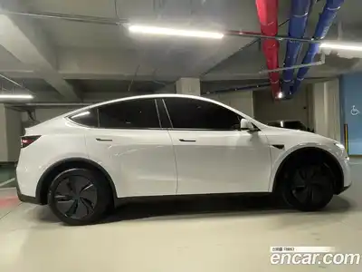 Tesla Model Y 2026 0.2 автомат (гидро), миниатюра 6 Tesla Model Y 2026 0.2 автомат (гидро), миниатюра 6
